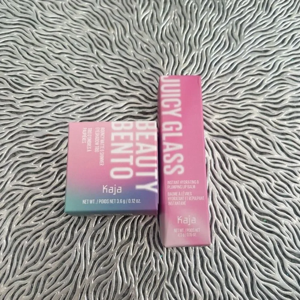 New Beauty Stacked Eyeshadow Trio and Instant Hydrating & Plumping LipBalm set